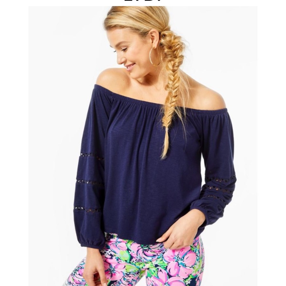 Katt top in True Navy